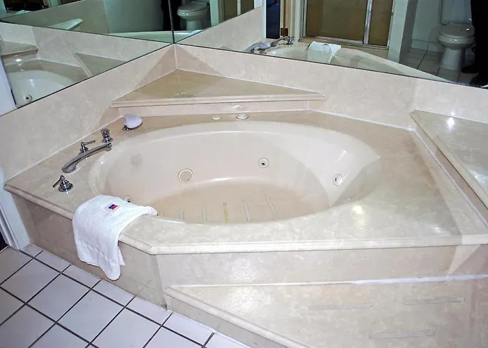 Hotel 6 Az *